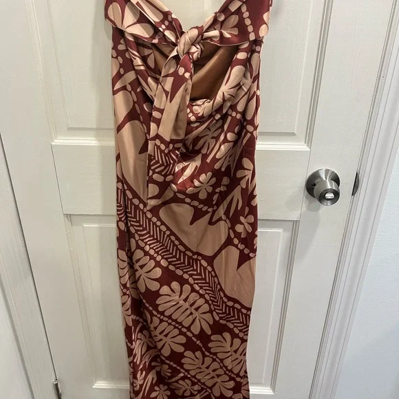 Strapless Satin tropical dress - Picture 5 of 5